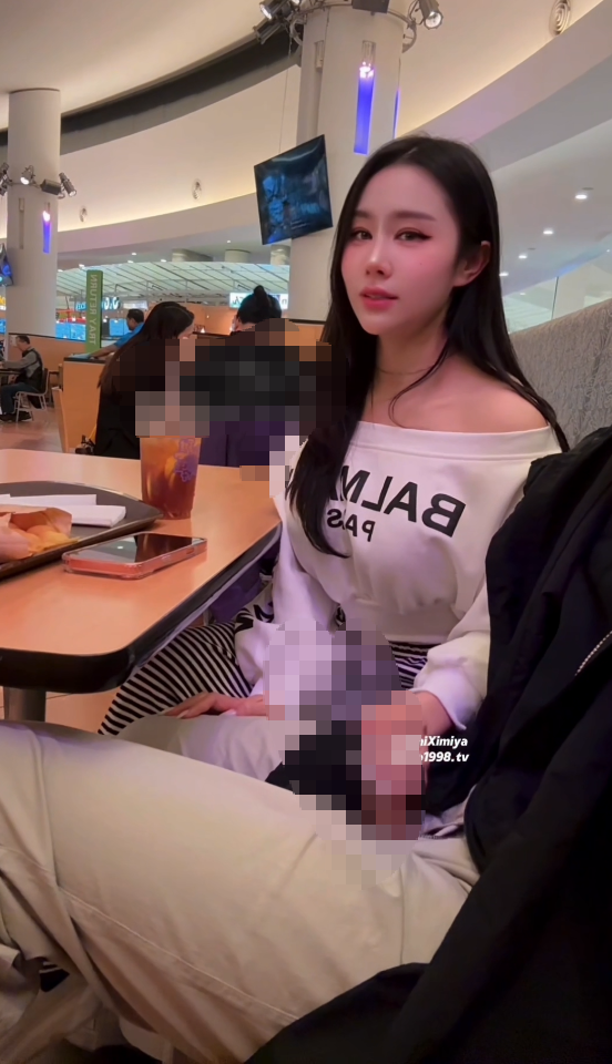 【汐梦瑶】至尊SVIP群   11.10日 新作『商场整活』人前手淫 精液鸡蛋仔美味